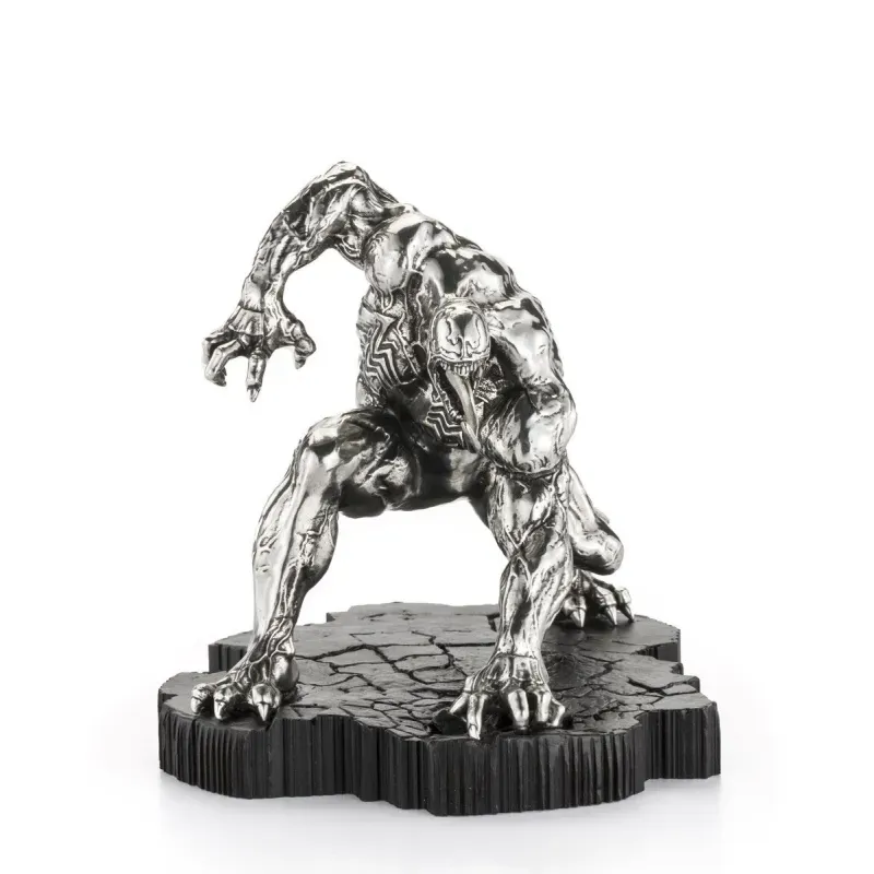 LE Iron Man Infinity War Figurine