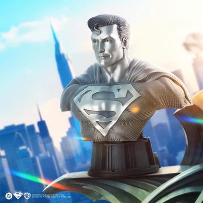 LE Superman Bust