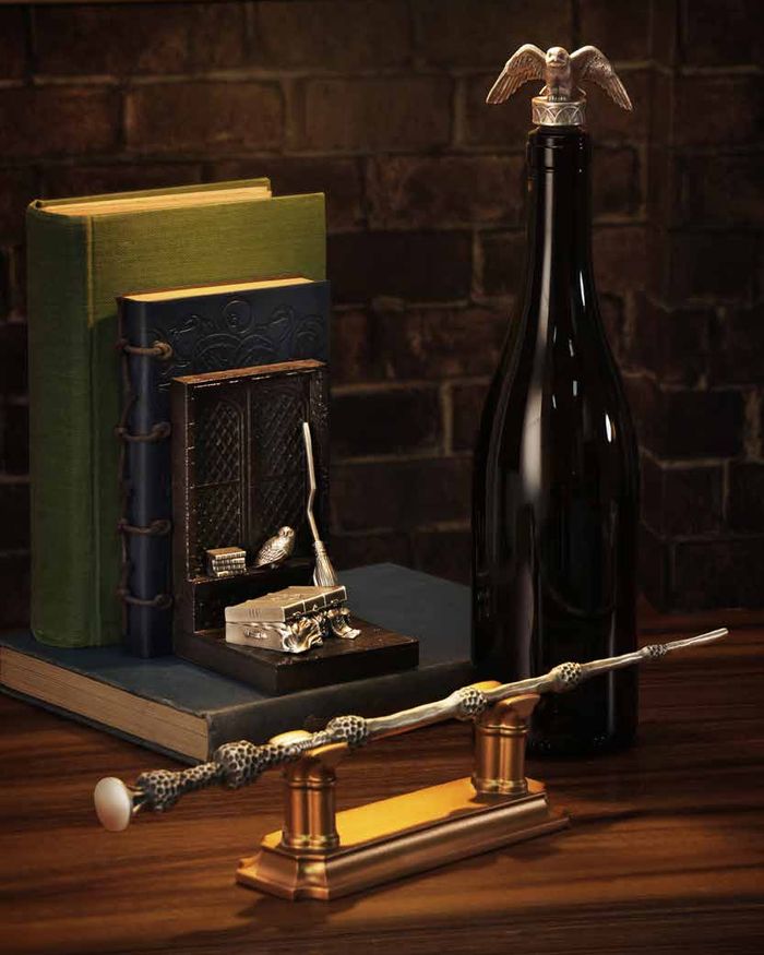 Hogwarts Crest Pewter Plate
